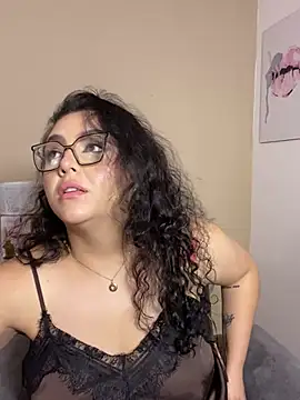 AlmaraRouge's Live XXX Chat