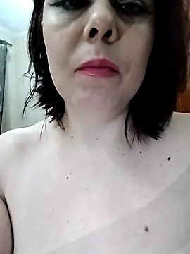 Lucia8600 লাইভ XXX চ্যাট