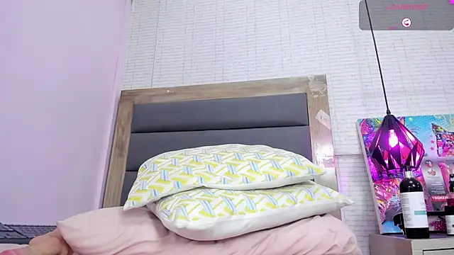 Chat XXX en directo de MAYROBERTSS