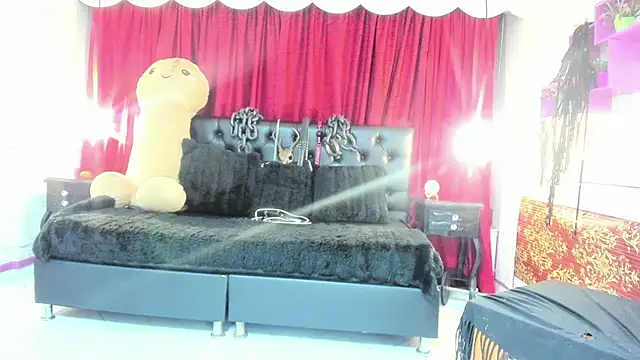 Lilith_madame_satan Adlı Modelin Canlı XXX Sohbeti