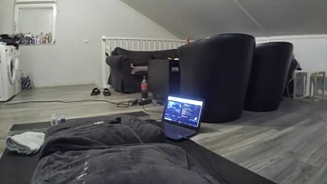 YourLoveBoyKevin Webcam Show