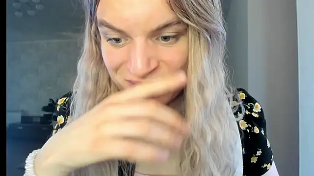 Webkamerová show milliKira006