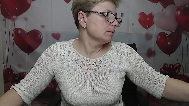 Chatroom XXX en direct de EmiliaGree
