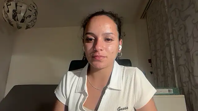 Maia_Park Live XXX-chat