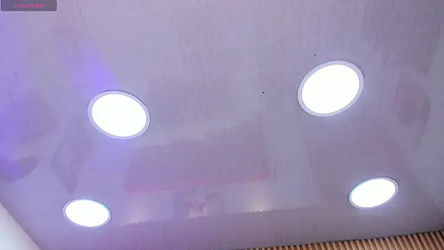 EmilyCley 现场XXX聊天