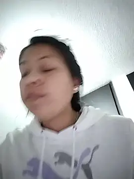 Chat +18 de Tiphanydirty3 ao vivo