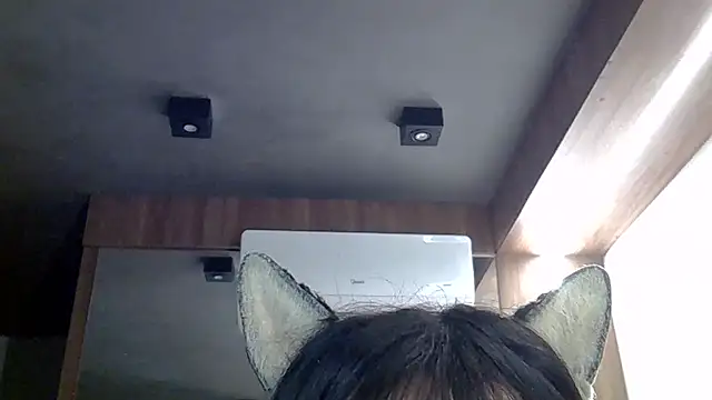 แชท XXX สดของ SkinnyKitten