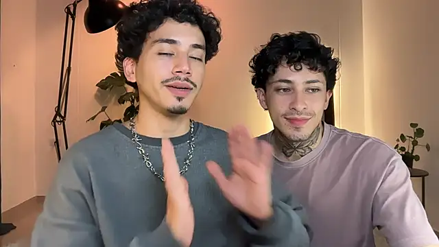 Chat XXX ao vivo de Noah_and_Steven