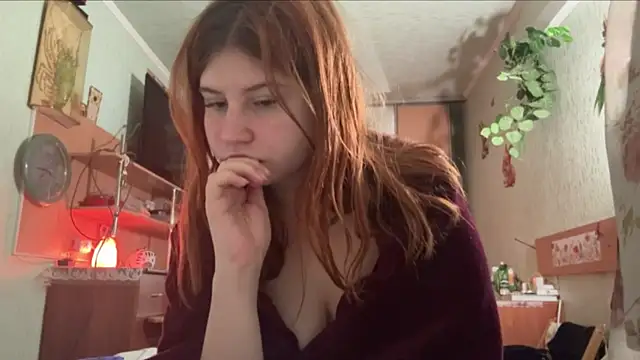 EmmaLovelyBB's Webcam Show