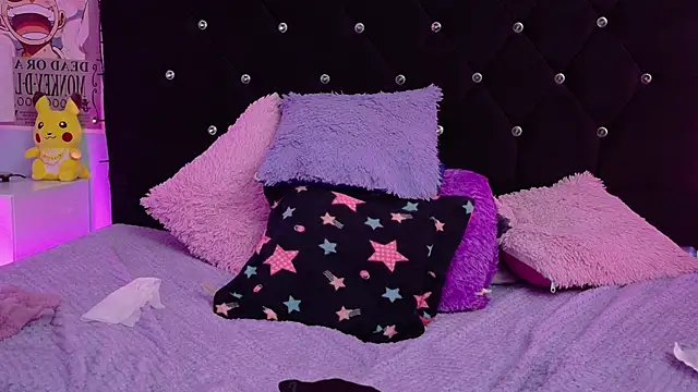Chat +18 de lizz_bela1 ao vivo
