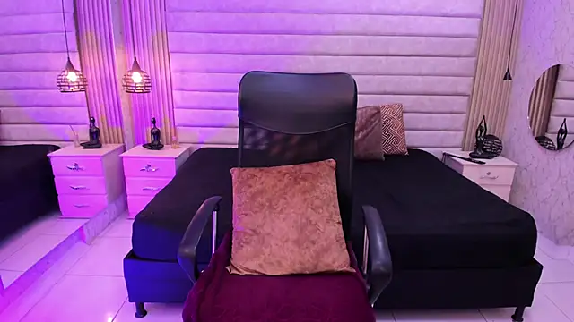 دردشة VictoriaaBlair الجنسية المباشرة
