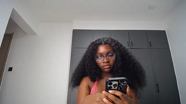Pretty_Liya08's Live XXX Chat