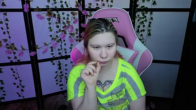 kitsune_little Chat XXX in diretta