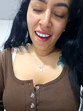 Chat XXX en directo de Luianna