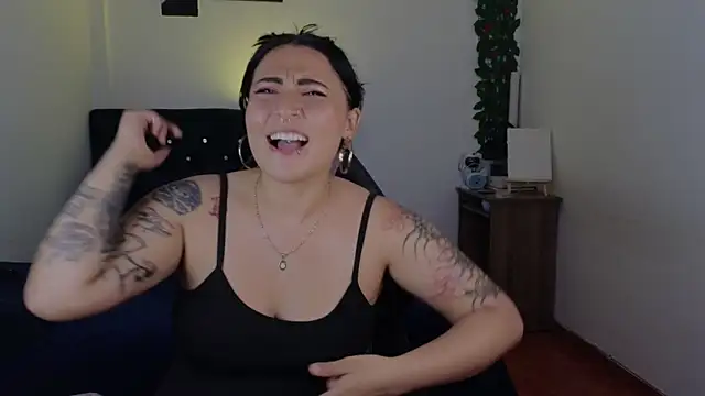 Pauilina Adlı Modelin Canlı XXX Sohbeti