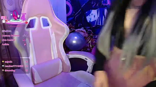 Chatroom XXX en direct de GamerCarrie