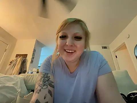 blonde__baby's Webcam Show