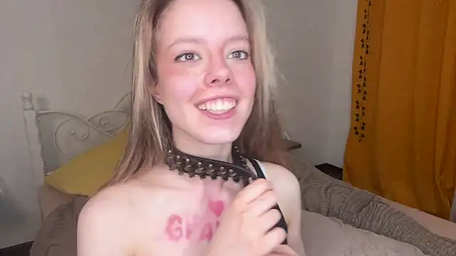 Catrinee webcam show