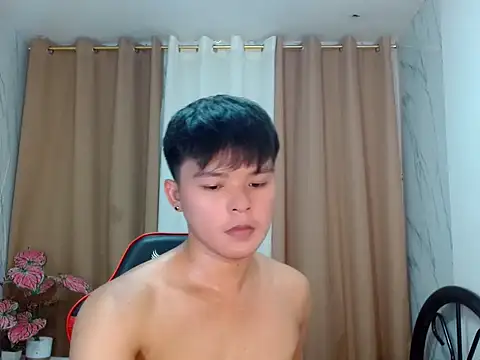 yourhotasiandoms 网络视讯表演