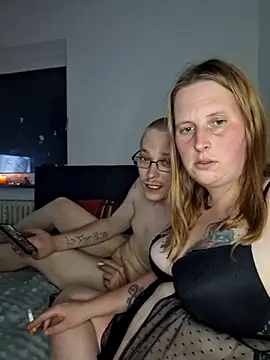 Nadja37 লাইভ XXX চ্যাট