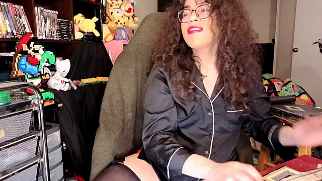 ShinyCherub Show in webcam