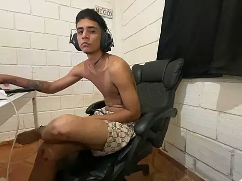 Show Webcam de Max_TheHorseDick