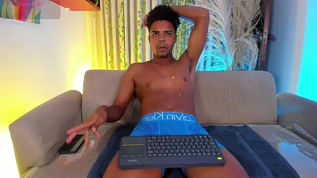Chat +18 de TaylorClay_ ao vivo