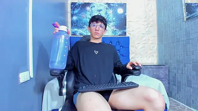 ElanGiraldo Adlı Modelin Web Kamerası Şovu