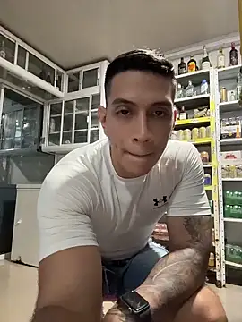 Chat +18 de OliverWest04 ao vivo