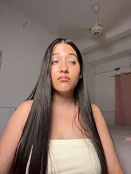 Chat +18 de Nhefertary ao vivo