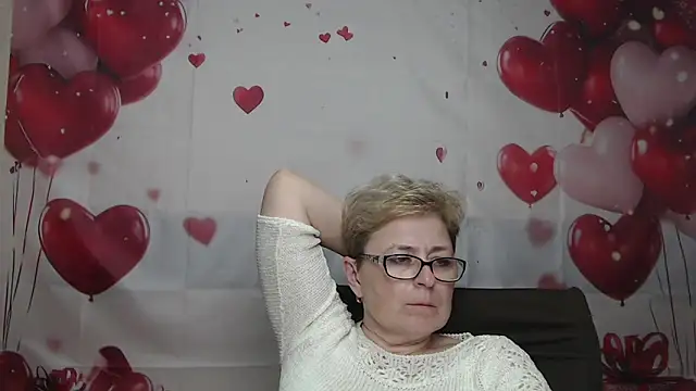 EmiliaGree – Live XXX-chat