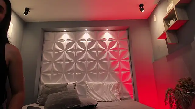 HONEYMIIA Adlı Modelin Canlı XXX Sohbeti