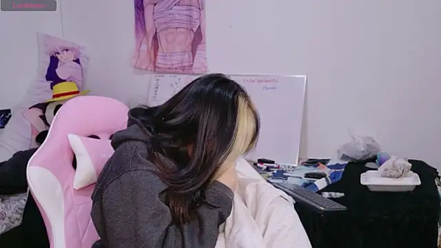 ZoeyDoll_ Show in webcam
