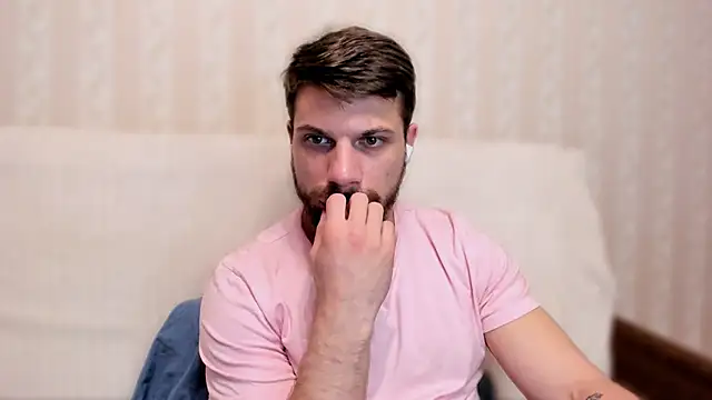 Chat XXX Live Tony_Wolf