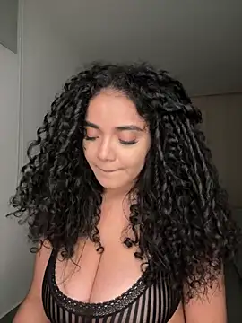 Živý XXX chat Curlyierr