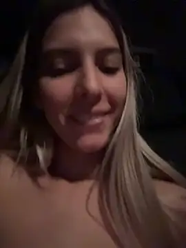 Nata_Kitty 在線直播表演
