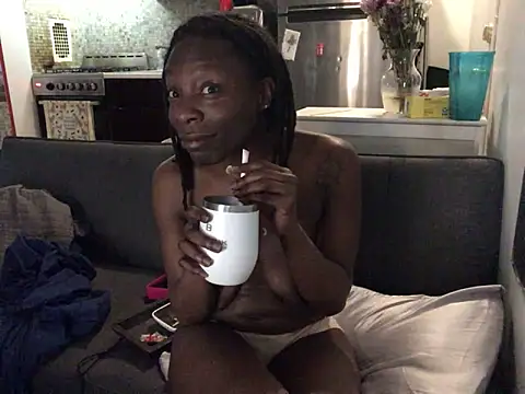 littyleesh1 Chat XXX in diretta