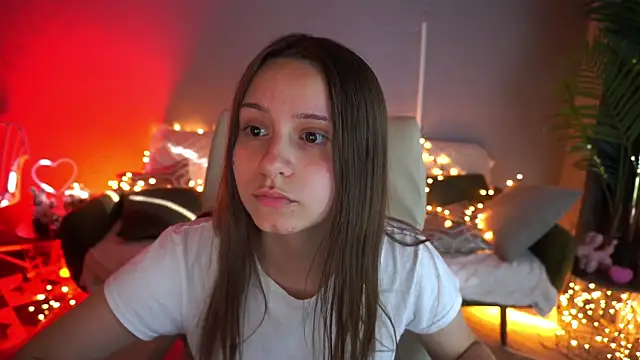 TinyNatalie Live XXX-Chat
