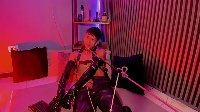 Maximoking26's Webcam Show