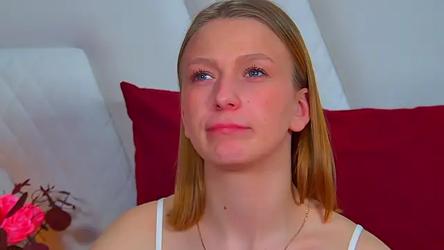 XXX chat uživo modela BeatriceBinoche