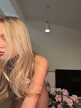 Emeli_Blur 라이브 XXX 채팅