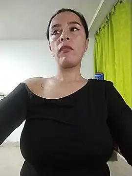Chat +18 de hailey85 ao vivo