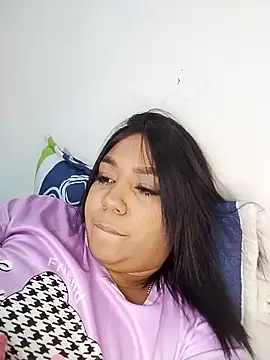 emma_purple_'s Webcam Show