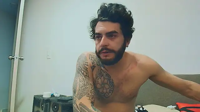 thomas_gun's Live XXX Chat