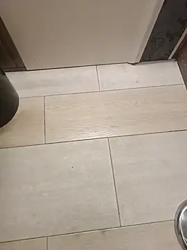 kenzzzz: διαδικτυακό σόου στην κάμερα