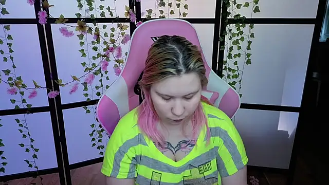 Chatroom XXX en direct de kitsune_little