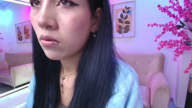 Chat XXX en directo de Rainy_doll