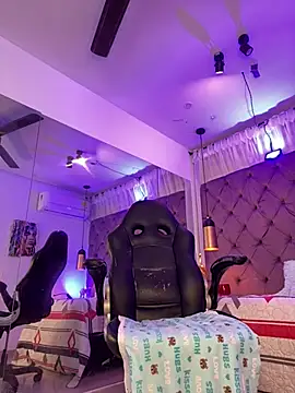 Auri__のライブXXXチャット