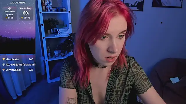 miraiakik élő XXX-chatje