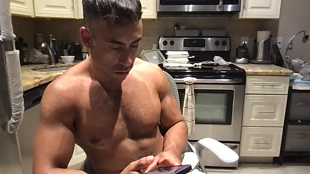 Chat XXX ao vivo de BigGuyMuscle